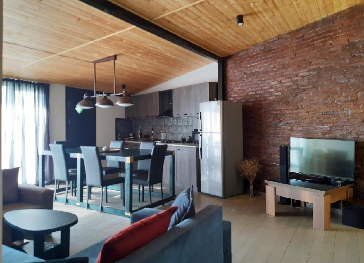 View Apartment Тбилиси Екстериор снимка