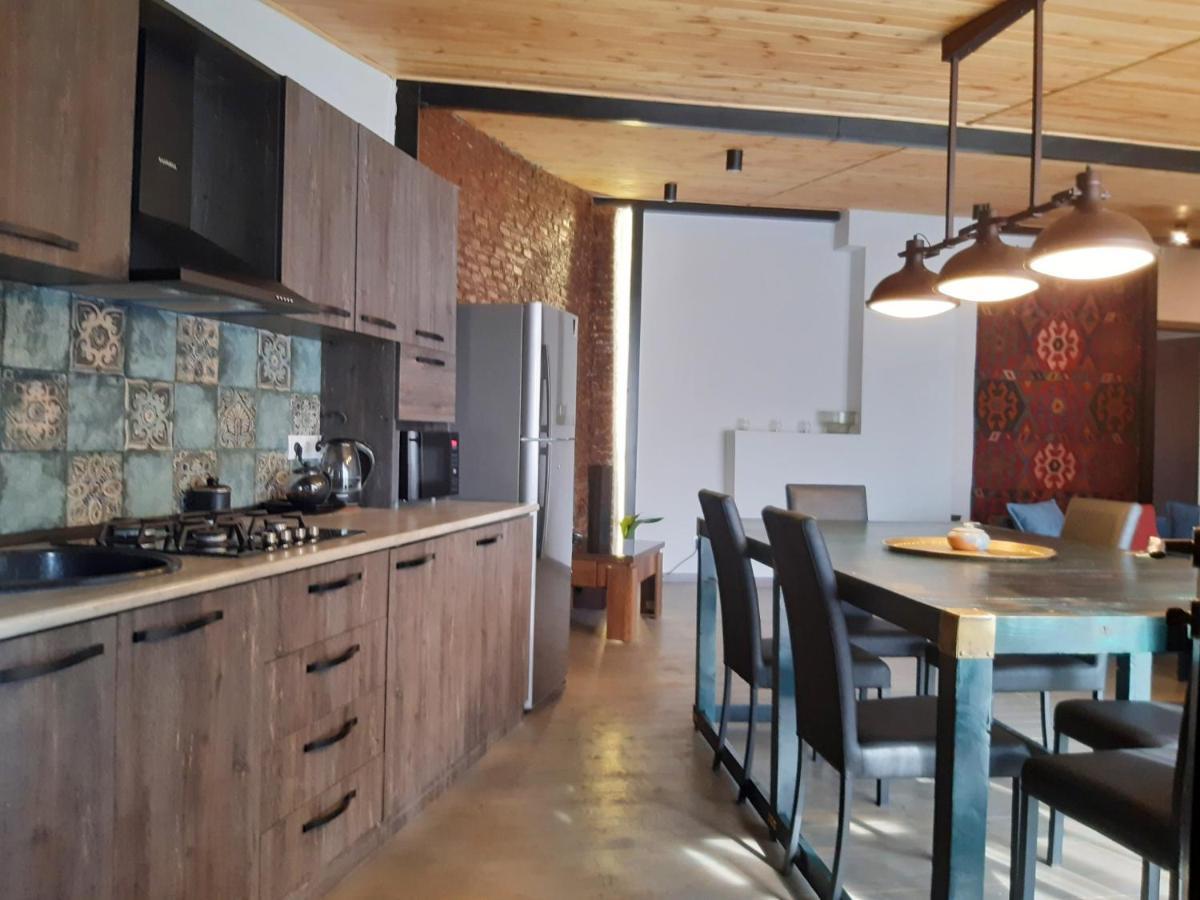 View Apartment Тбилиси Екстериор снимка